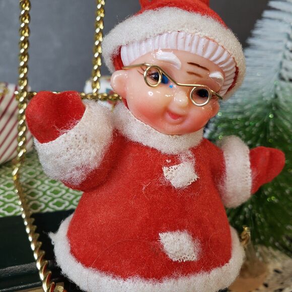 Cute MCM Vintage Christmas Red Flocked Mrs Claus Ornament 4" Made in Hong Kong - Picture 2 of 8